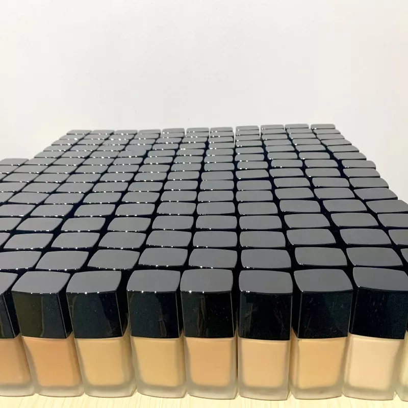 Flawless Faces Perfecting Foundation - MQO 12 pcs