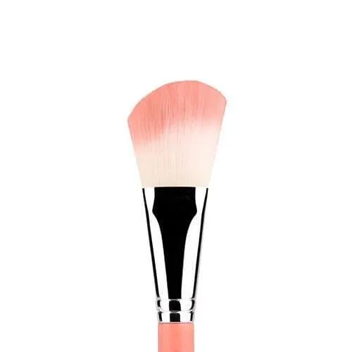 Pink Bambu 962 Slanted Blusher